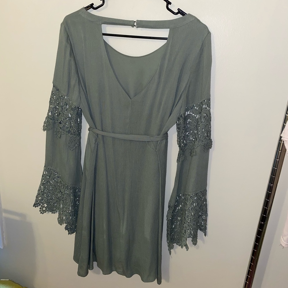 Dress - Picture 2 of 2